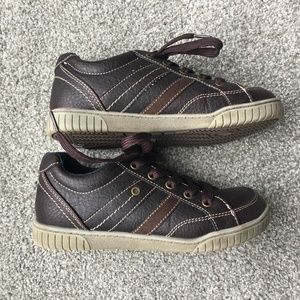 EUC Size 2 Brown Dress Shoes with Laces